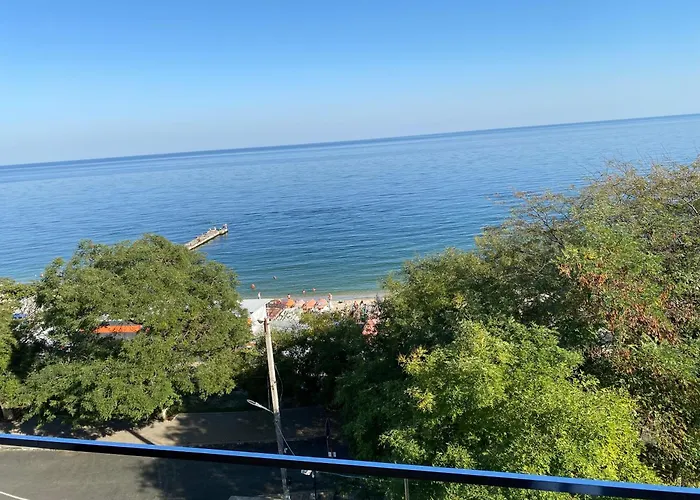 Near The Sea דירה אודסה