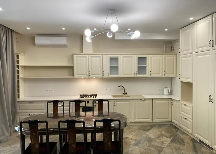 Near The Sea אודסה